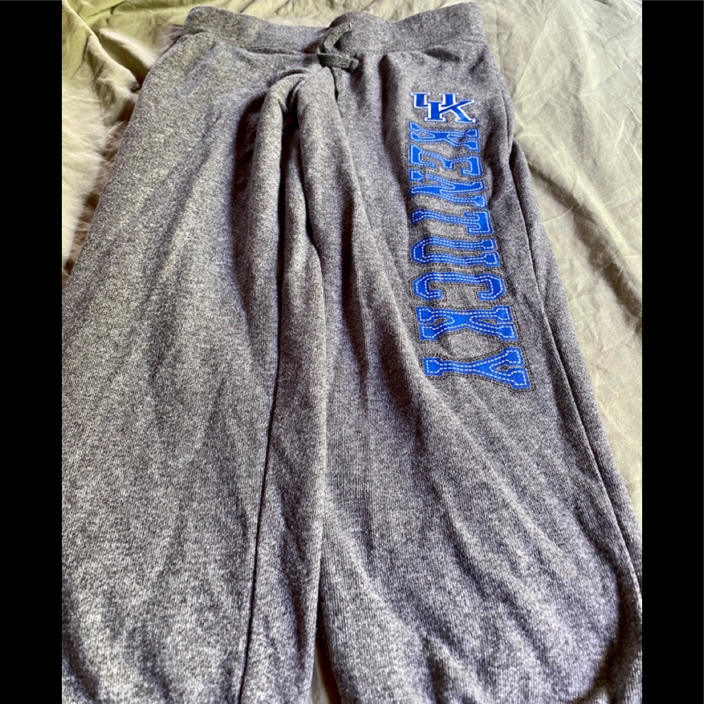 💥University of Kentucky/Campus Lifestyle sweats💥